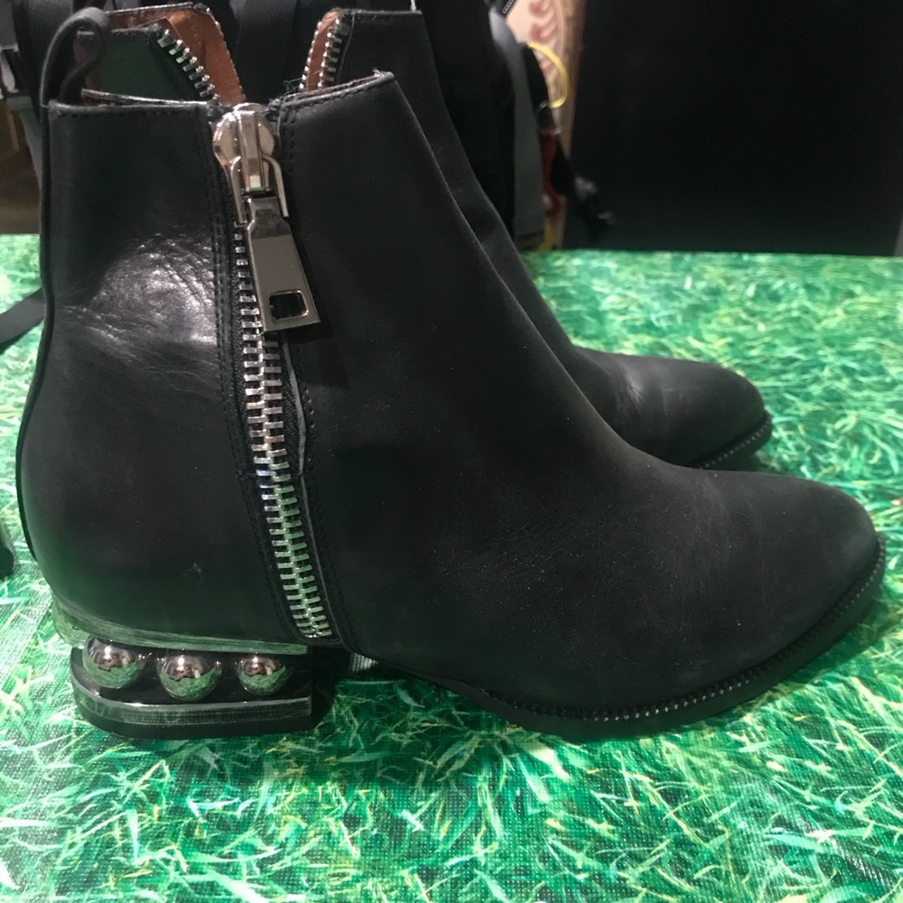 Jeffrey Campbell Ankle Boot Ball Heels With Zippers Black Size 7